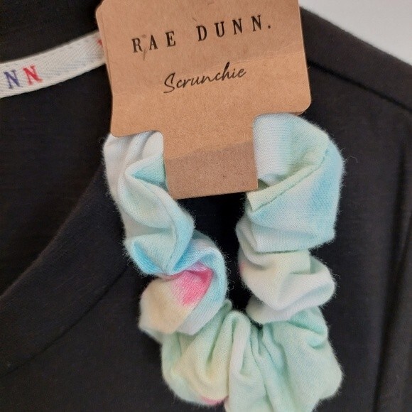 Rae Dunn Be Proud Rainbow Graphic Tee Gay Pride Women's Size Small LGBTQ+ - Picture 3 of 7